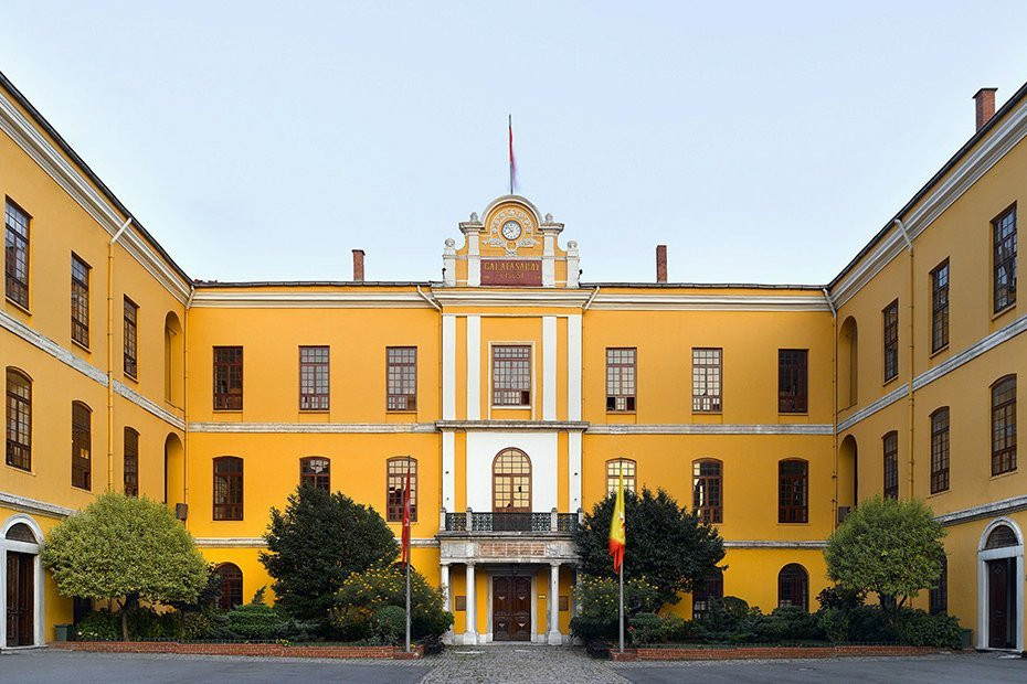Click image for larger version  Name:	best-public-high-schools-in-istanbul-700.jpg Views:	3 Size:	183.5 KB ID:	446