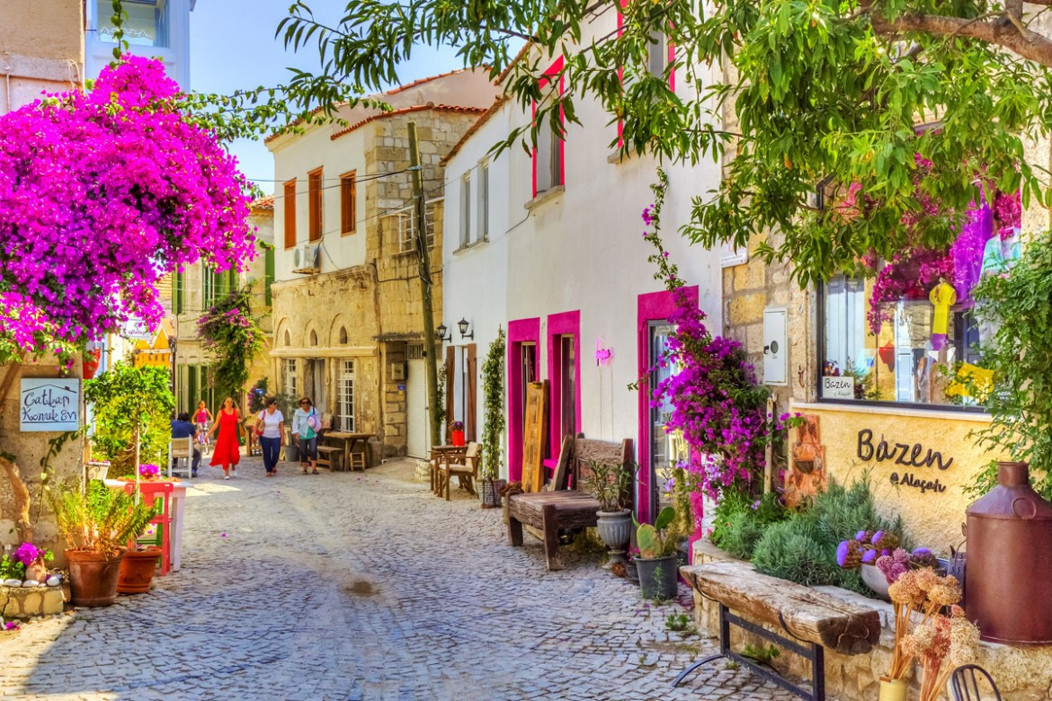 Click image for larger version

Name:	alaçatı-travel-guide.jpg
Views:	260
Size:	458.0 KB
ID:	1033