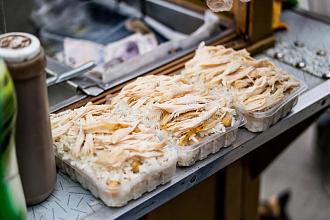 Click image for larger version

Name:	turkish-street-food-chicken-rice-chickpeas-tavuk-pilav-traditional-87851368.jpg
Views:	249
Size:	103.7 KB
ID:	1305