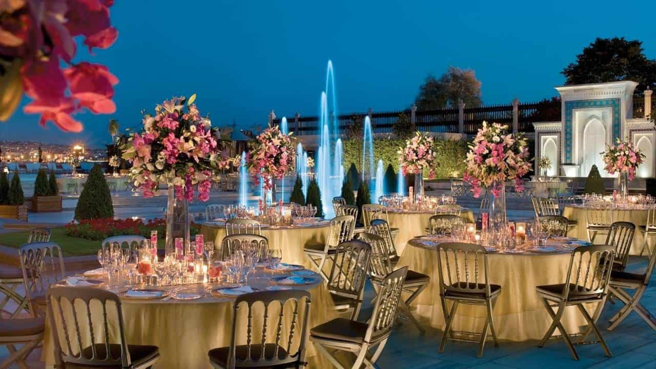 برای بزرگتر شدن عکس روی آن کلیک کنید  نام:	four-seasons-hotel-bosphorus-03-1280x720.jpg نمایش ها:	0 اندازه:	217.2 KB شناسه:	1735