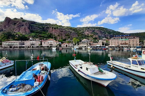 Click image for larger version

Name:	assos-antik-liman.jpg?w=600&amp;h=400&amp;s=1.jpg
Views:	168
Size:	112.3 KB
ID:	2516